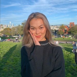 Meet your Posher, Lina